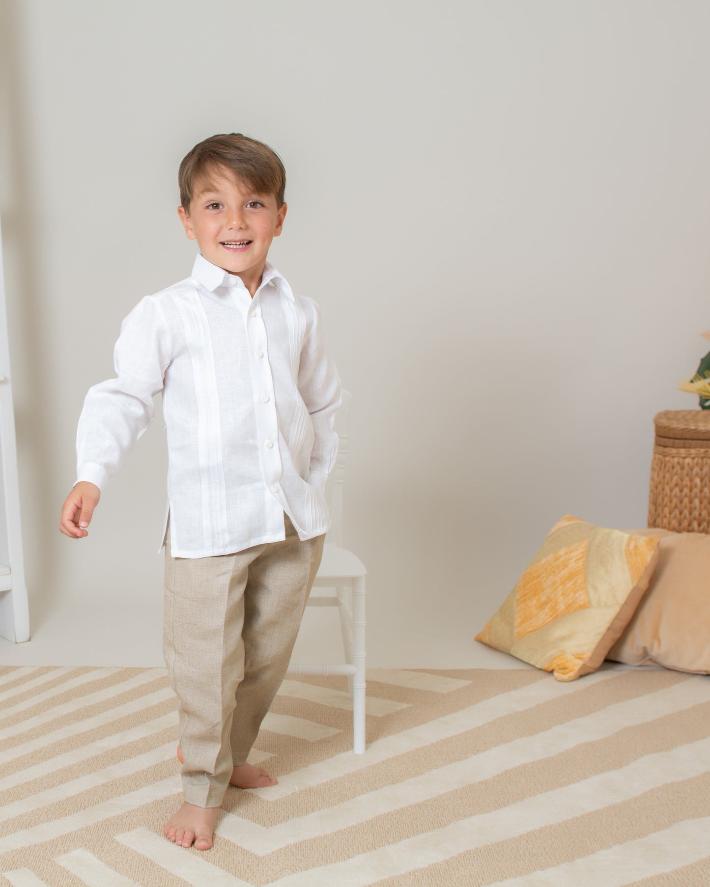 Camisa en lino manga larga con alforzas