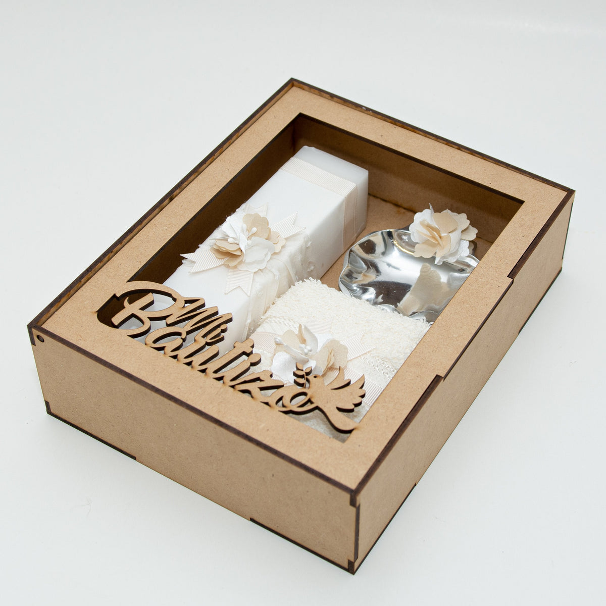 Kit de Bautizo para Niña Beige con Flor Capuchino – foto 4 de 4 – Casa Gala