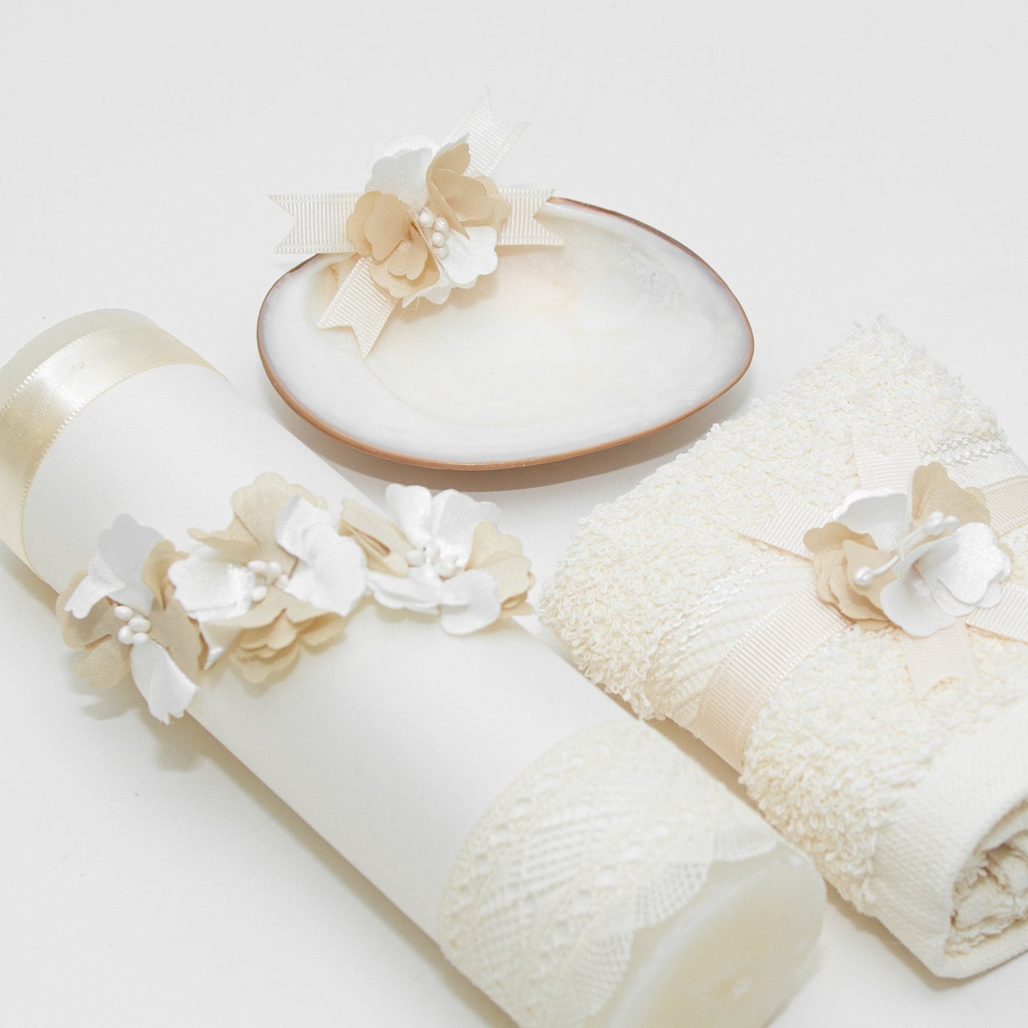 Kit de Bautizo beige con flores