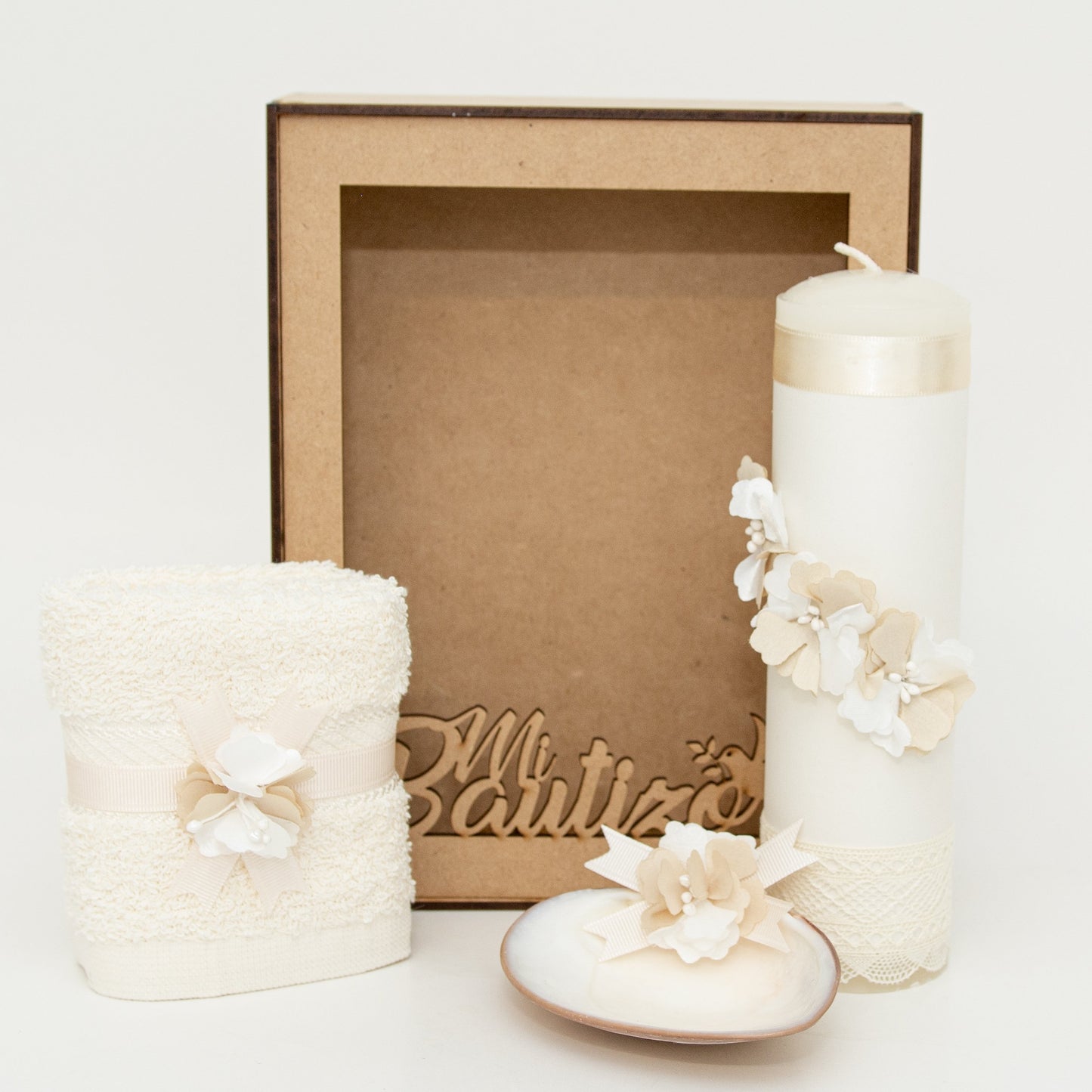 Kit de Bautizo beige con flores