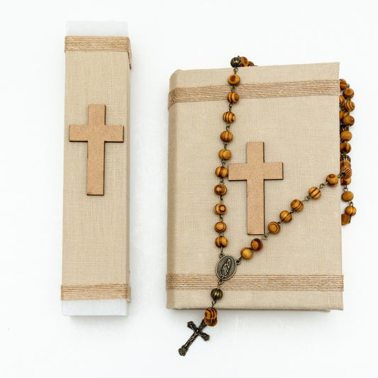 Paquete Kit De Comunión Y Moño De Brazo Capuchino Vela Cuadrada