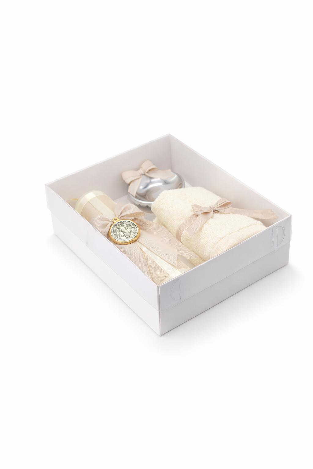 Kit de Bautizo para Niña Beige con Moño y Medalla San Benito – foto 7 de 7 – Casa Gala
